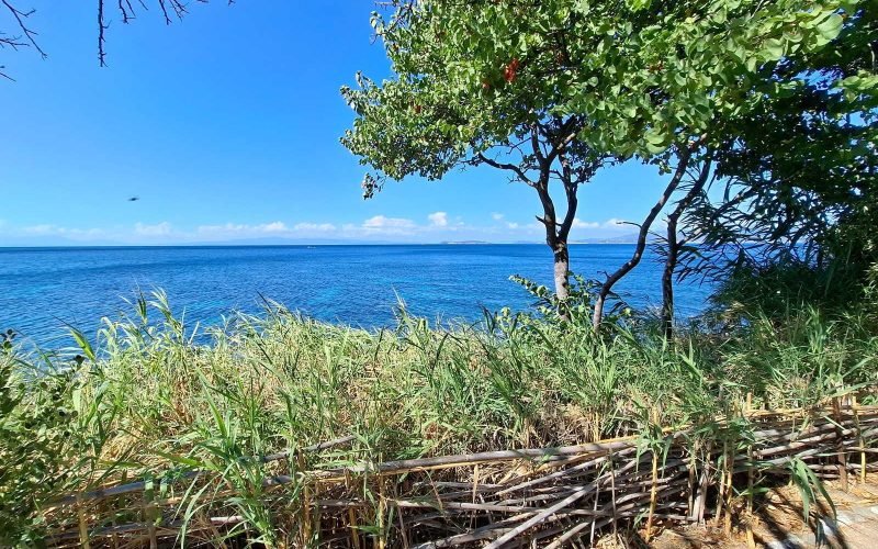 Skopelos property Feet in the water