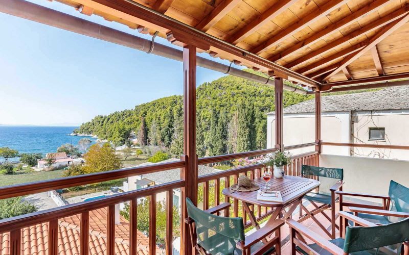 Beach complex in Agnondas only a few meters from the Sea Maisonettes