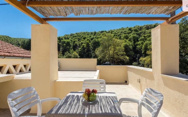 Seafront complexe in Agnondas