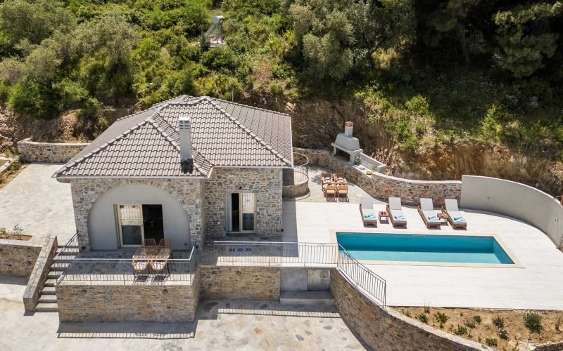Twin pool villas overlooking Skopelos Bay