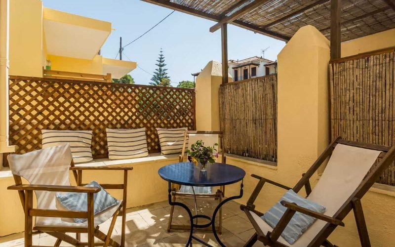 Seafront complexe in Agnondas