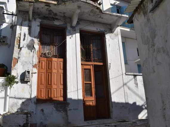 Traditional 3 storey property to renovate inside Skopelos Town