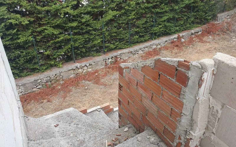 Unfinished property close to Skopelos Town and waterfront