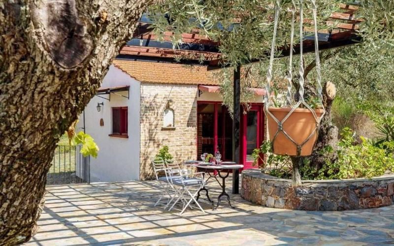 Villa with swimming pool close to Panormos beach The Inclosed BBQ room