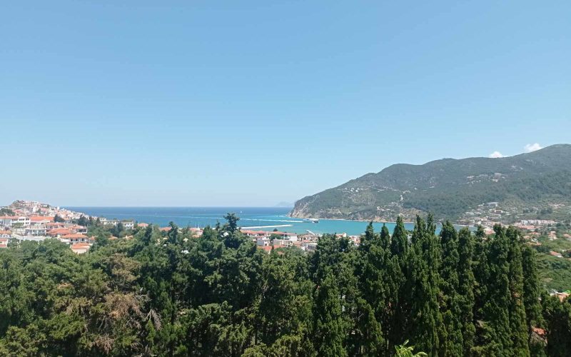Spacious property with best views to Skopelos Town and the Sea