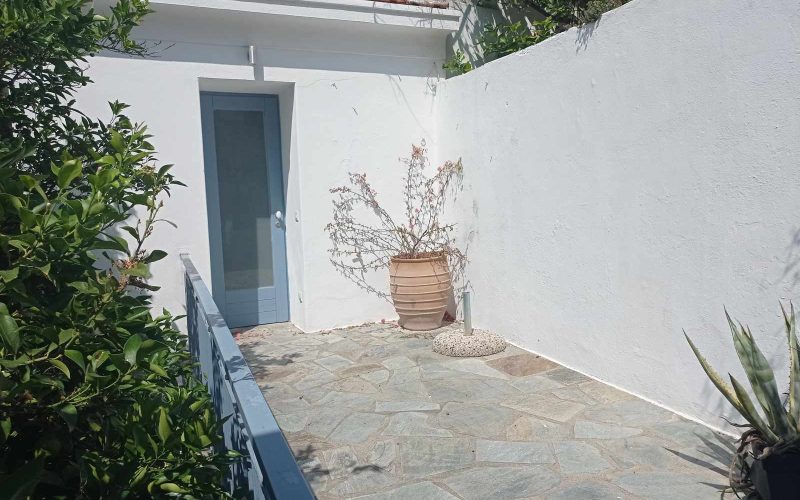Cozy Skopelos Town House with garden and terrace