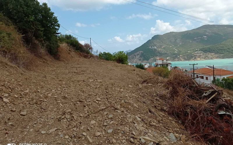 Spacious plot close to Skopelos Town with sea views