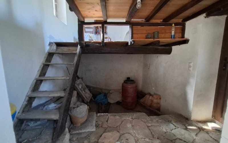 Lovely cottage with big land in Pefkias area