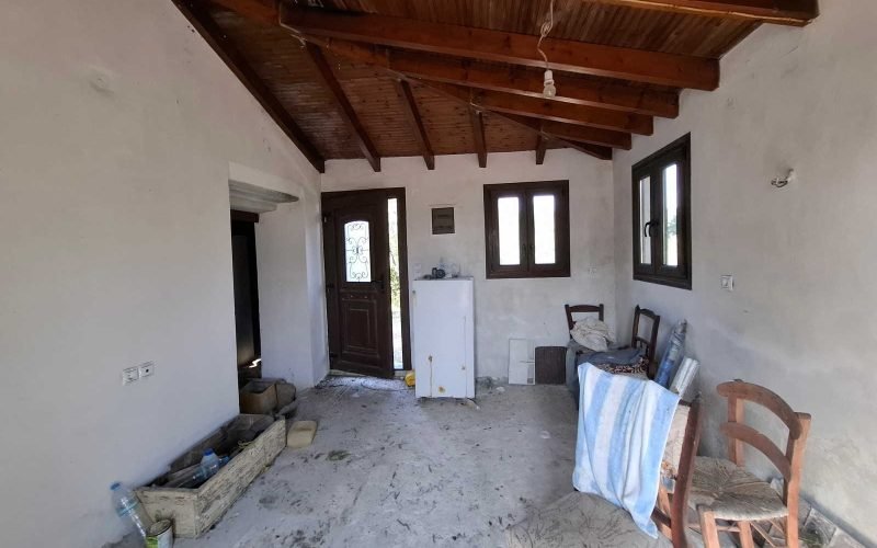 Lovely cottage with big land in Pefkias area
