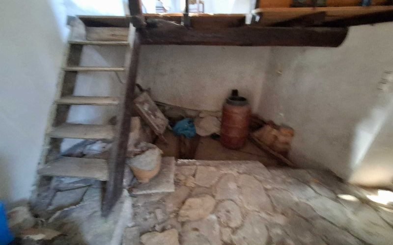 Lovely cottage with big land in Pefkias area