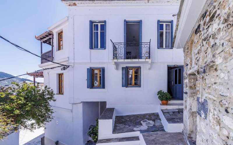 Charming Skopelos Town house in the old part of the village