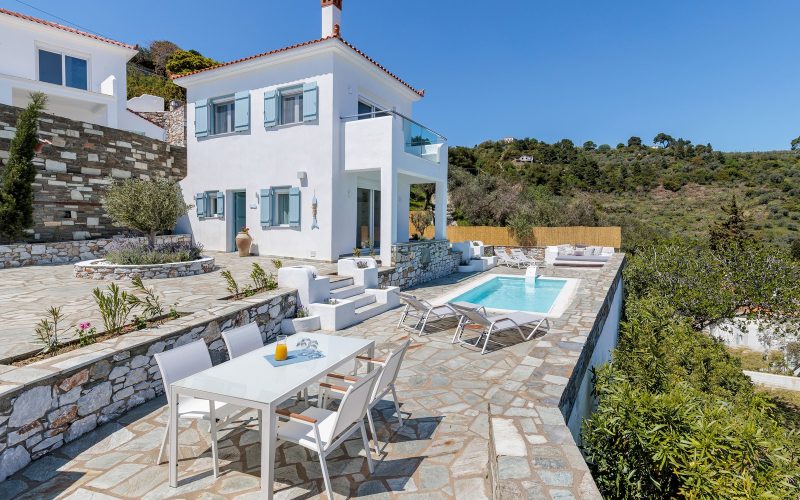 Pool villa just above Skopelos town and port with breathtaking views