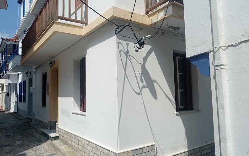 Town house with terraces and views to Skopelos port and Town