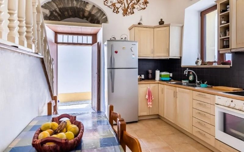 Luxurious Skopelos Town house with private yard