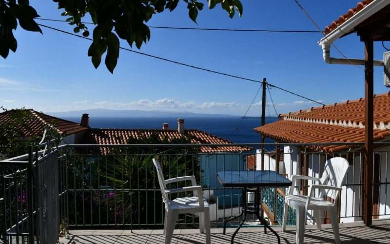 House in Palaio Klima with terrace and views