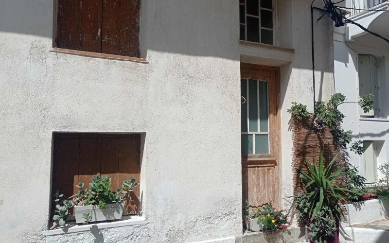 Three storey Skopelos Town house to renovate