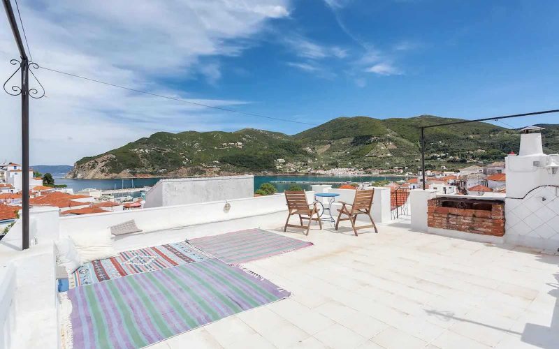 Beautiful Skopelos Town traditional house with terrace and Sea views