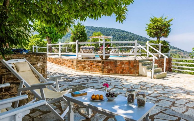 Pool Villa close to Skopelos Town with Views to Glisteri beach