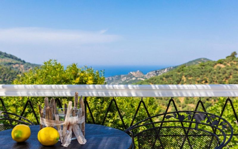 Pool Villa close to Skopelos Town with Views to Glisteri beach