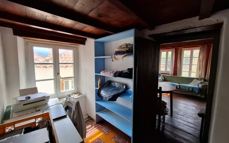 Traditional Stone made Town House Office