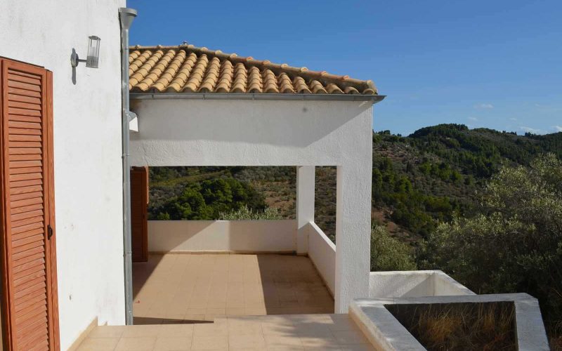 Spacious Villa lost in the countryside of Skopelos island. Balcony