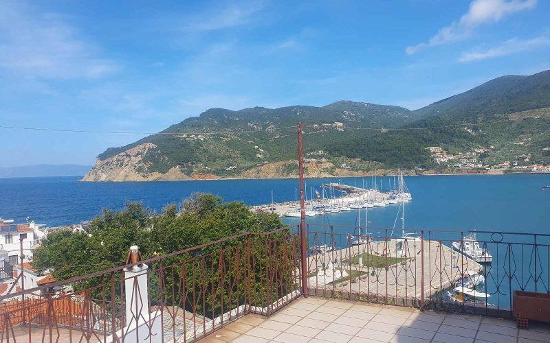 Waterfront Skopelos Town property with breathtaking views