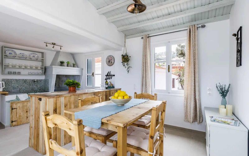 Traditional town house with terrace and views to Skopelos port Top floor
