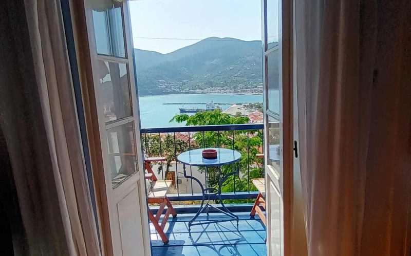 Cozy Skopelos Town House with views and balcony Bedroom