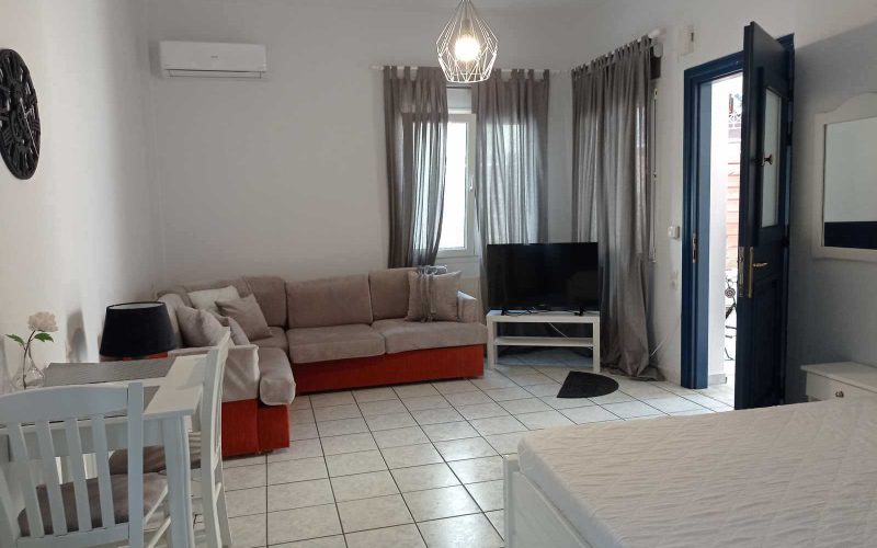 Spacious mansion in the center of Skopelos Town Studios