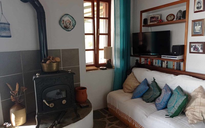Villa in Anilio area with splendid views to the Aegean Sea Living room