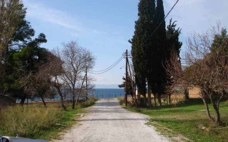 Buildable plot only a few meters from Agnontas beach Access