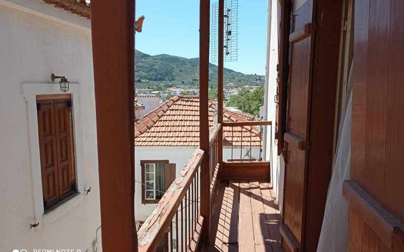 Traditional corner house in Skopelos Town Balcony