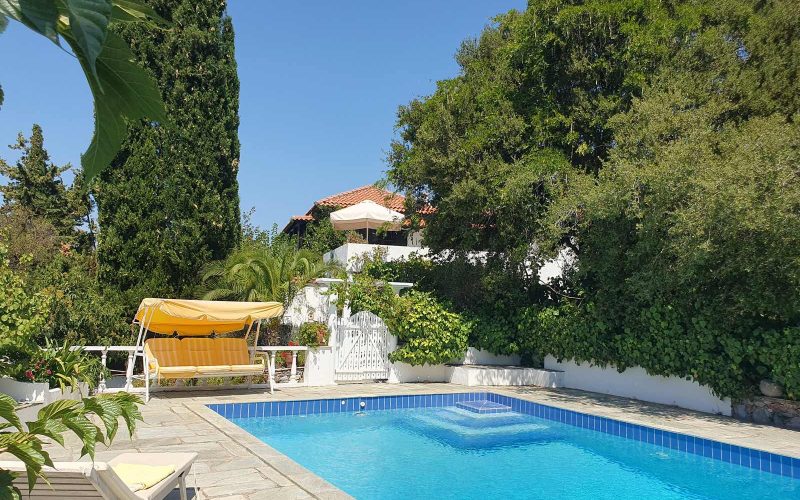 Glorious Mansion with a unique garden on Skopelos Island. Swimming pool