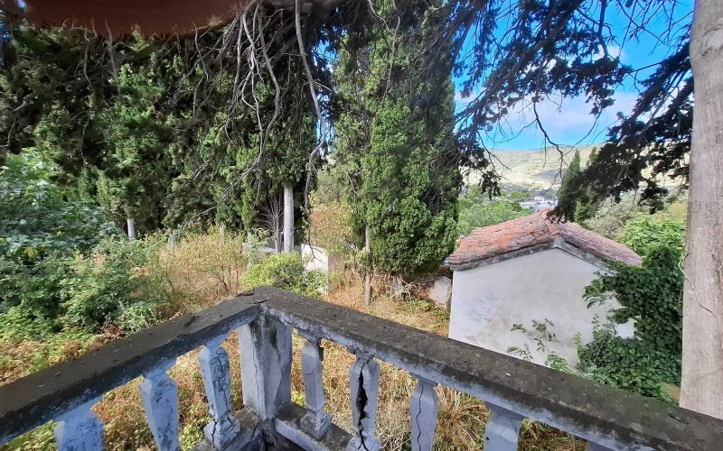 Two cottages for renovation in walking distance to Skopelos Town
