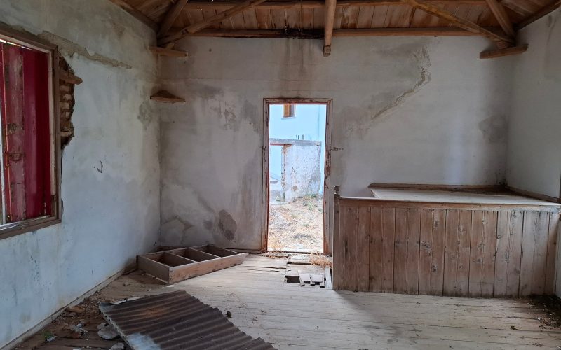 Two cottages for renovation in walking distance to Skopelos Town