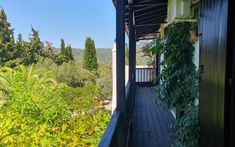 Glorious Mansion with a unique garden on Skopelos Island. Balcony