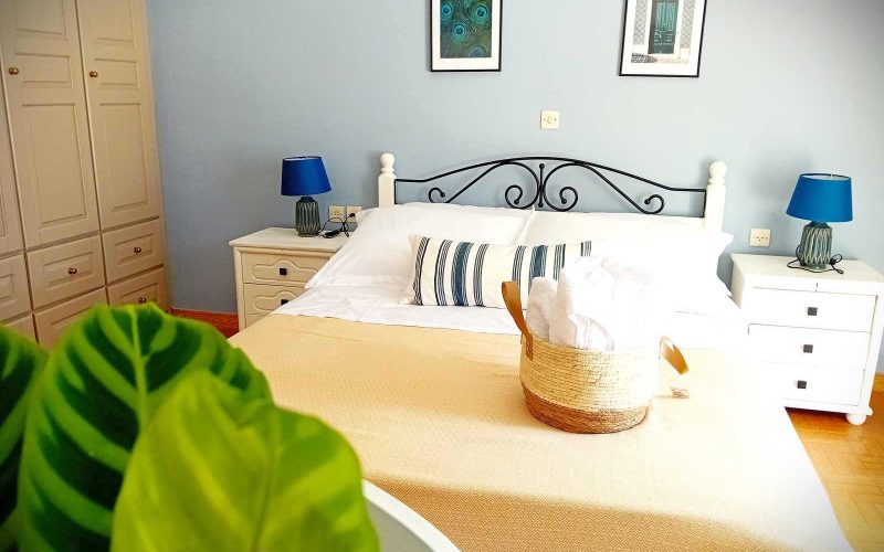 Skopelos Town House with terrace with views and spacious yard