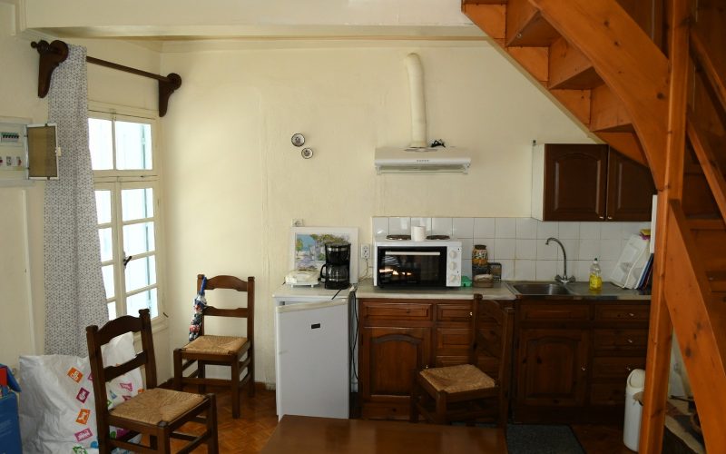 Boat shaped Skopelos Town house close to waterfront