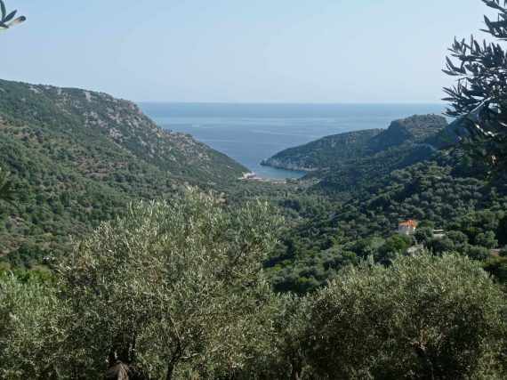 Buildable plot with views to Glisteri beach