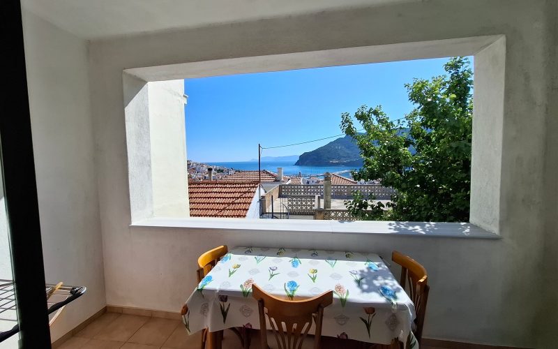 Beautiful Town house with garden and views to the Sea