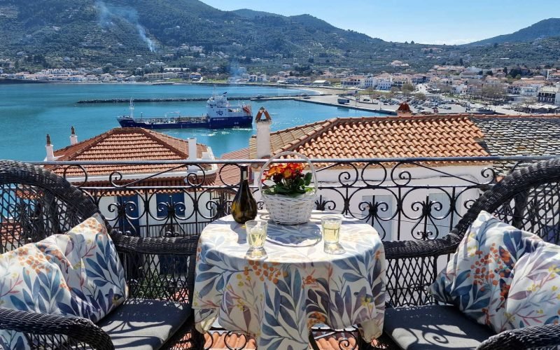 Charming Town house with terraces and views