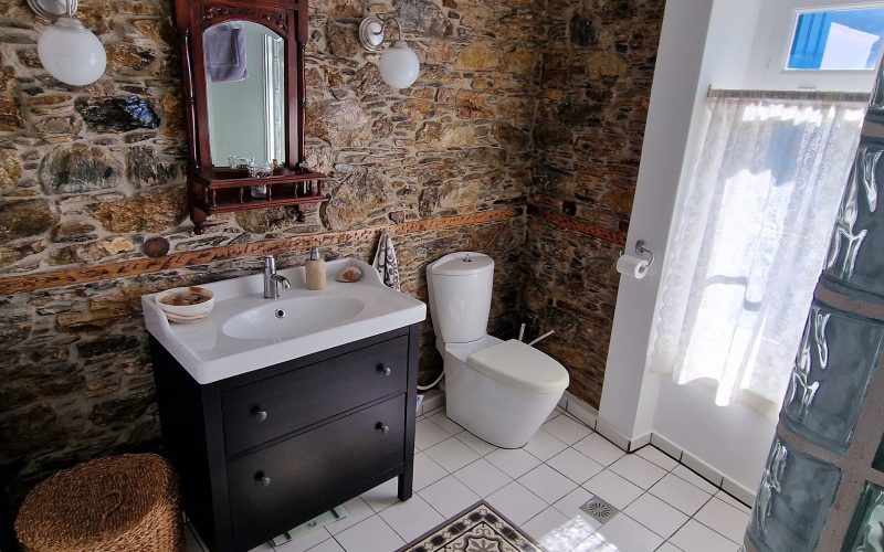 Charming Town house with terraces and views Bathroom